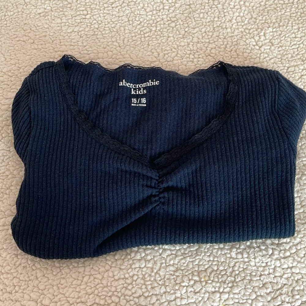 Abercrombie kids navy top